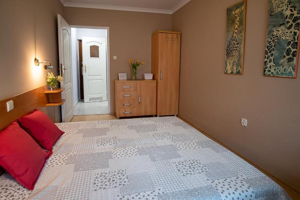 Koga Apartment Устка Екстериор снимка